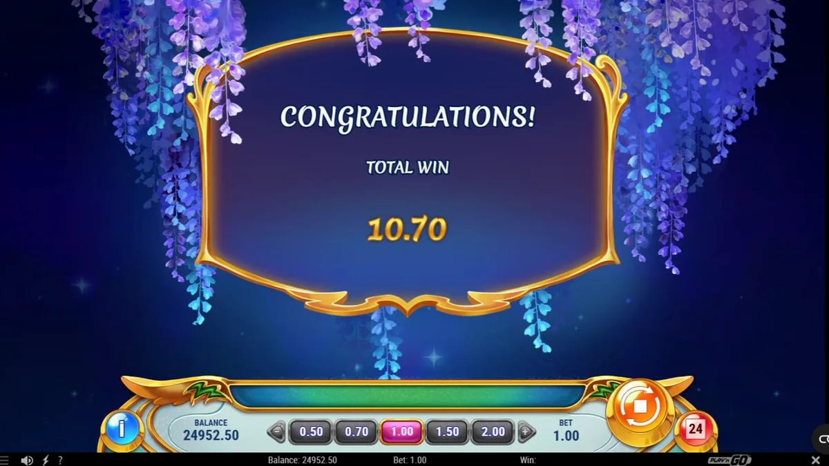 Tampilan antarmuka seluler slot Midnight Princess Extreme dengan tema anime kosmik